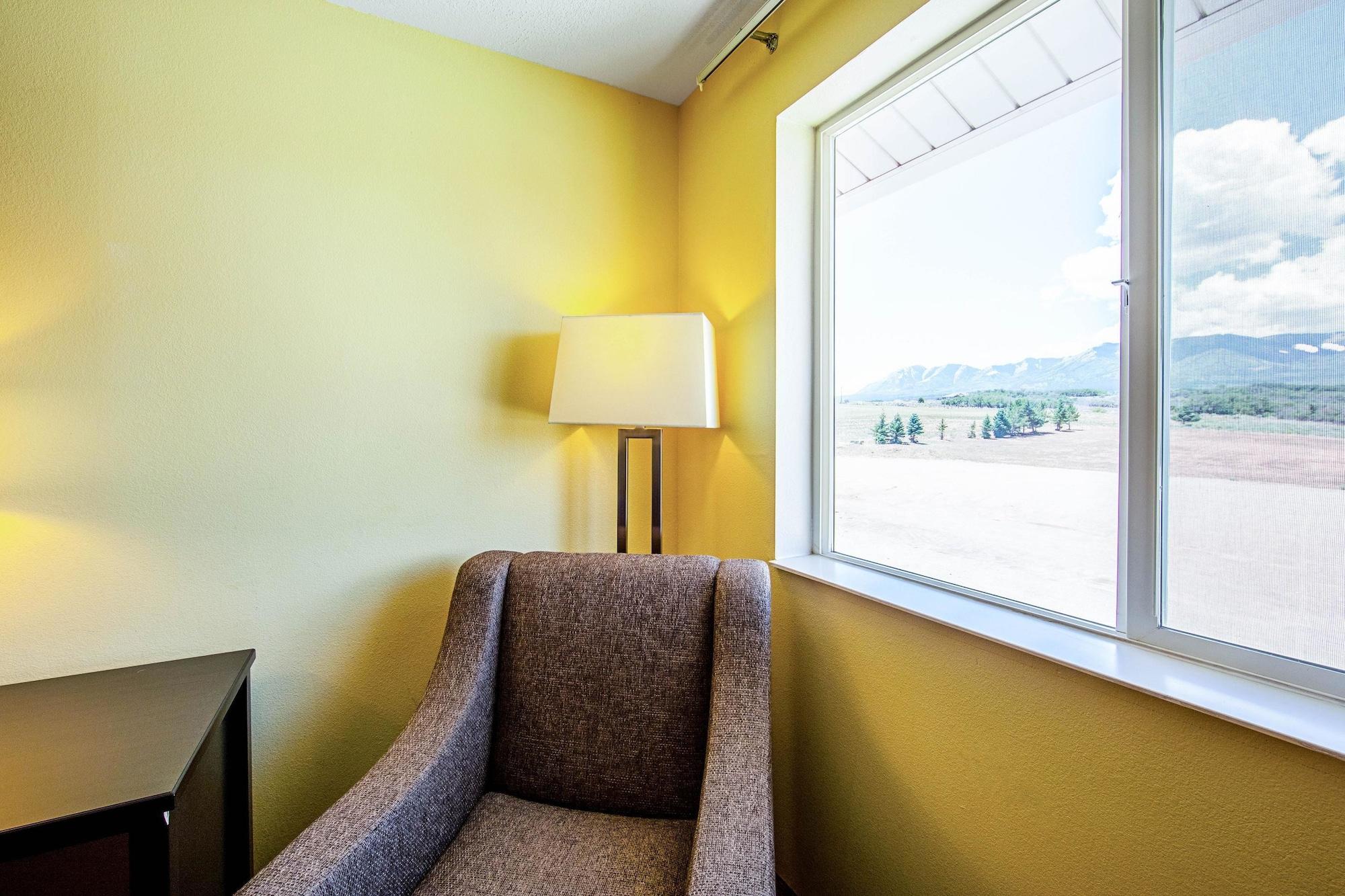 Rodeway Inn & Suites Монтічелло Екстер'єр фото