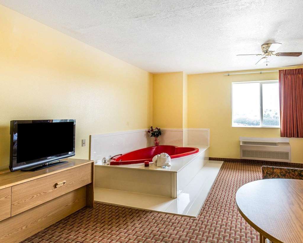 Rodeway Inn & Suites Монтічелло Номер фото