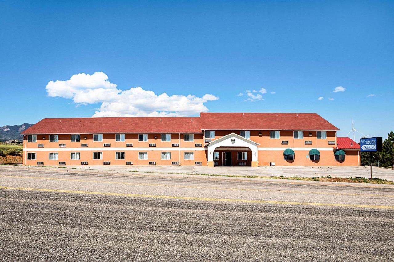 Rodeway Inn & Suites Монтічелло Екстер'єр фото